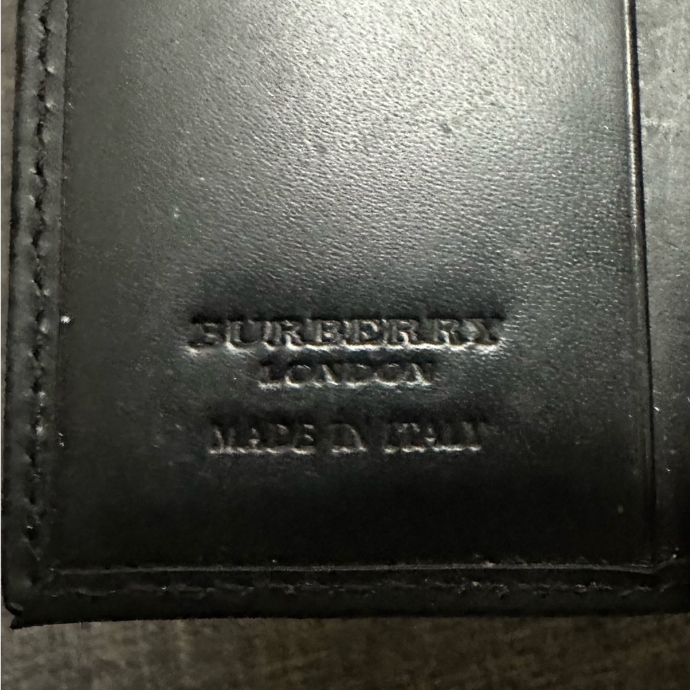 Burberry Cardholder - Picture 4 of 4